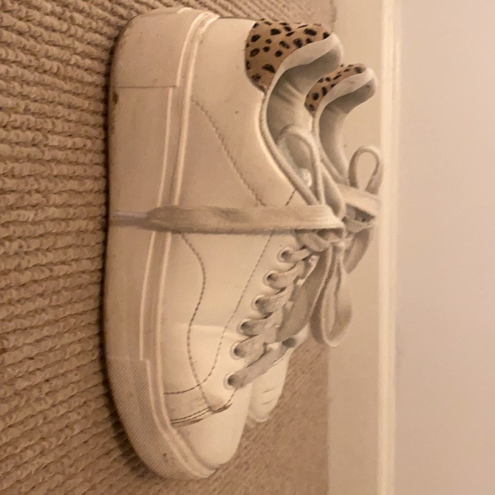 American Threads sneakers